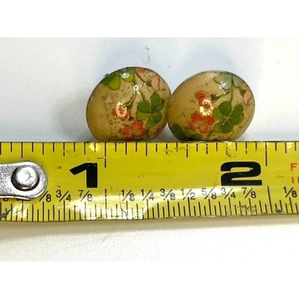 Vintage Round Earring Hand painted‎ Wood Glazed Clover Flower .5 inch
